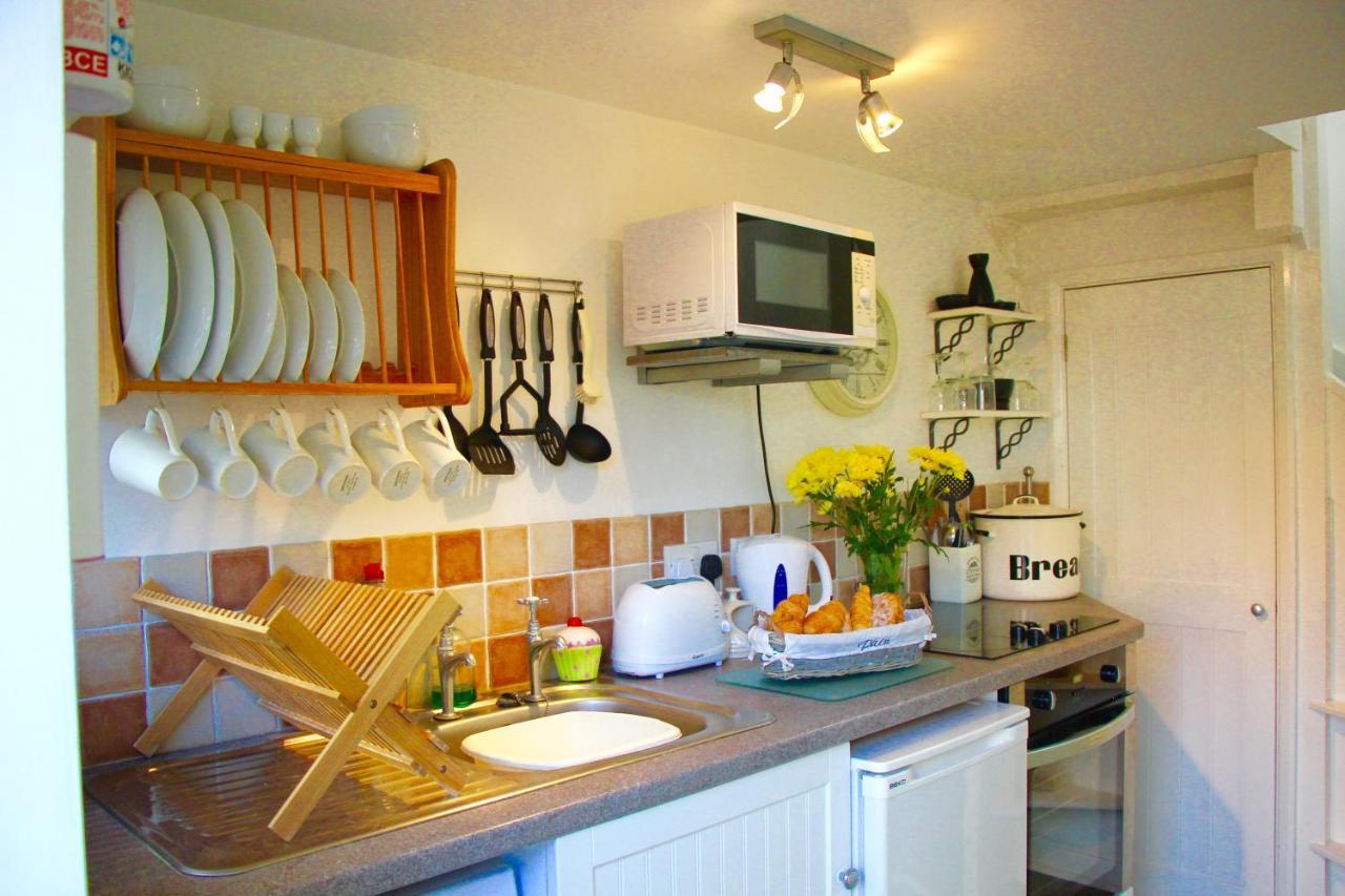 Romantic Flint Cottage On The Suffolk Coast Saxmundham Eksteriør billede