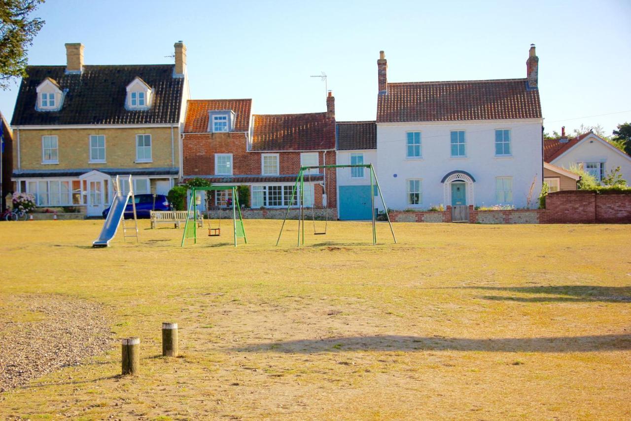 Romantic Flint Cottage On The Suffolk Coast Saxmundham Eksteriør billede