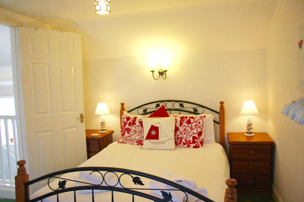 Romantic Flint Cottage On The Suffolk Coast Saxmundham Eksteriør billede