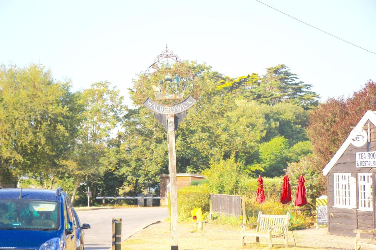 Romantic Flint Cottage On The Suffolk Coast Saxmundham Eksteriør billede