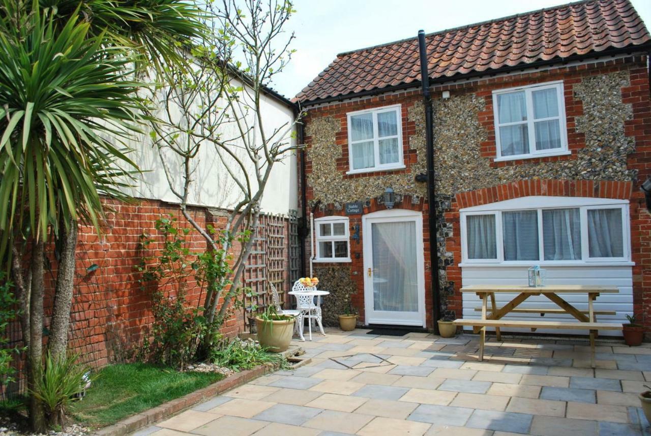 Romantic Flint Cottage On The Suffolk Coast Saxmundham Eksteriør billede
